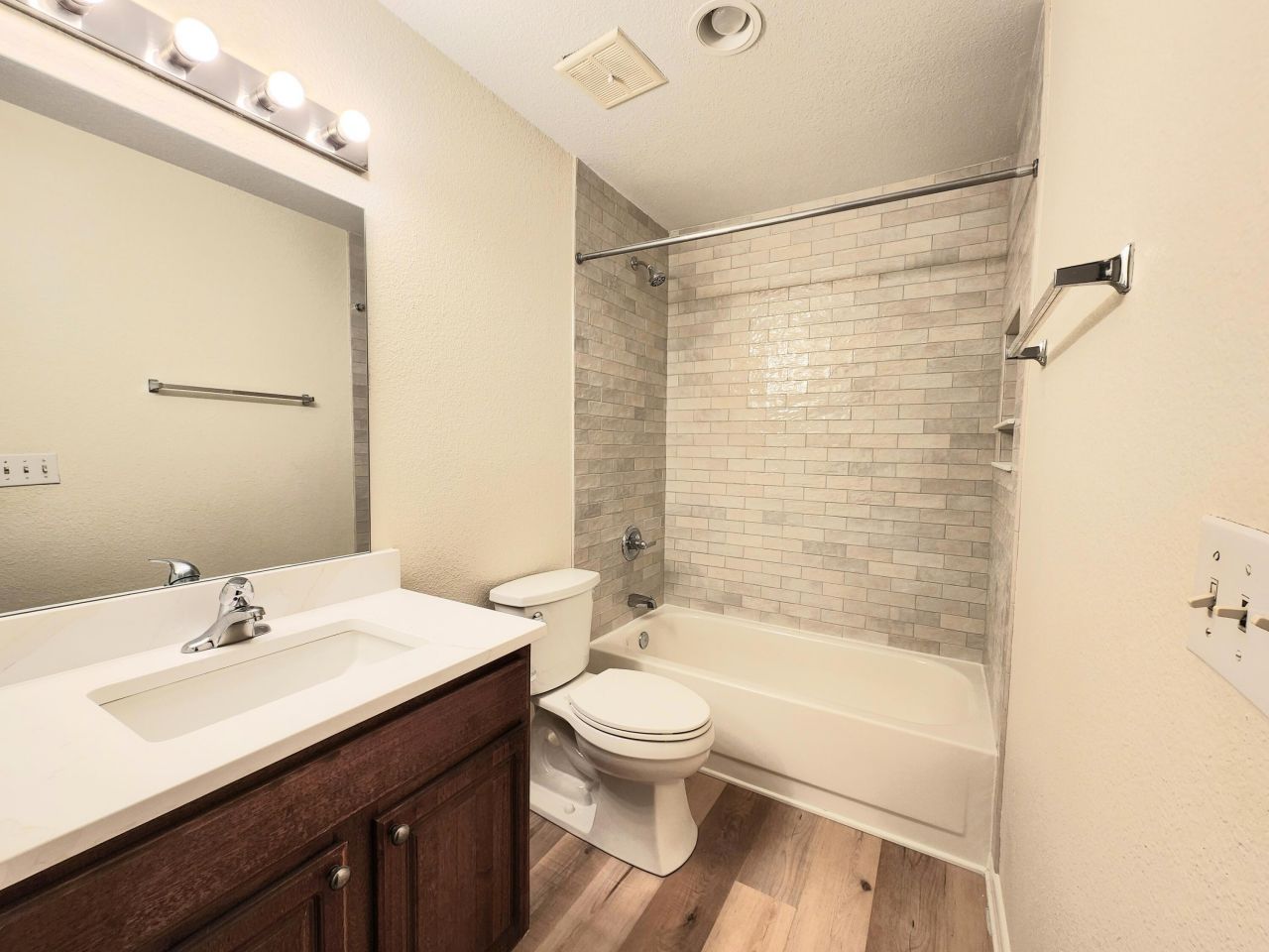 1481 Center Street Ext Photo 10