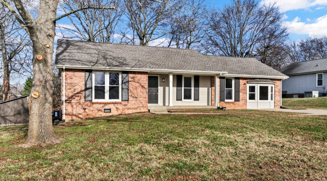 735 Jace Dr, Clarksville, TN 37040 Main Photo