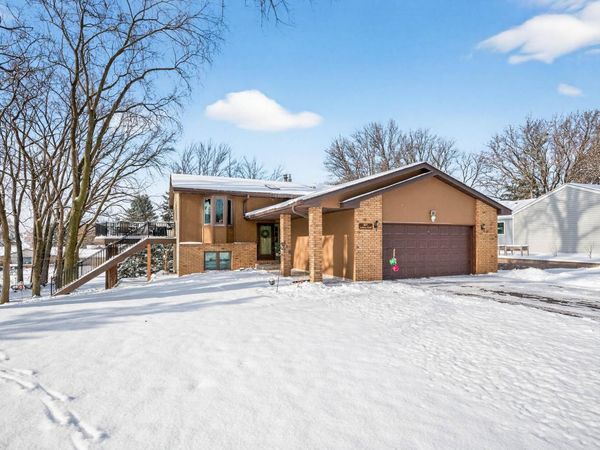 1871 Chardel Court, West Saint Paul, MN 55118