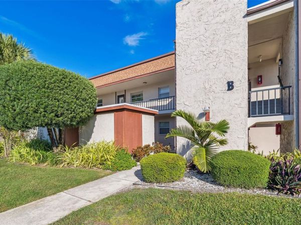 2750 E BAY DRIVE, Unit 12B, LARGO, FL 33771