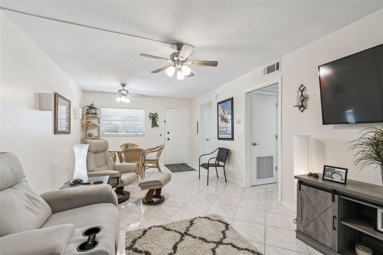 2750 E Bay Drive, Unit 12B, Largo, FL 33771 Photo