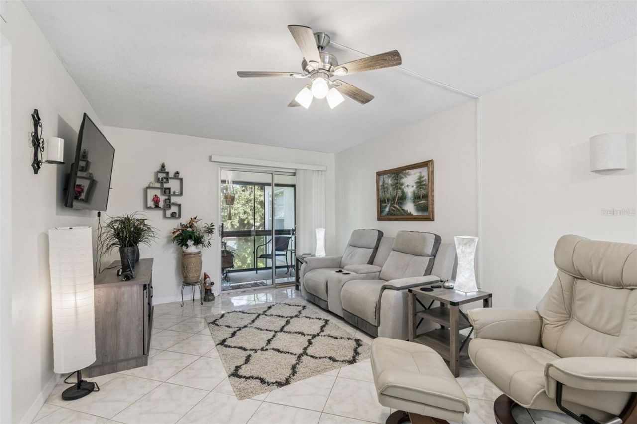 2750 E Bay Drive, Unit 12B, Largo, FL 33771 Photo