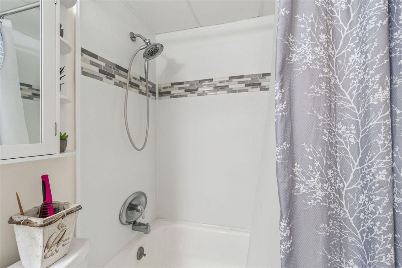 2750 E Bay Drive, Unit 12B, Largo, FL 33771 Photo