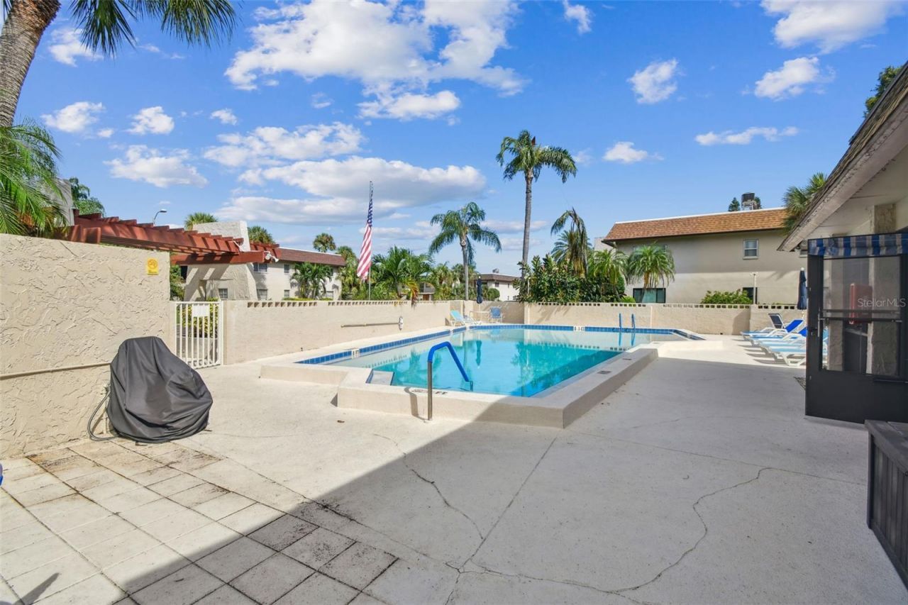 2750 E Bay Drive, Unit 12B, Largo, FL 33771 Photo