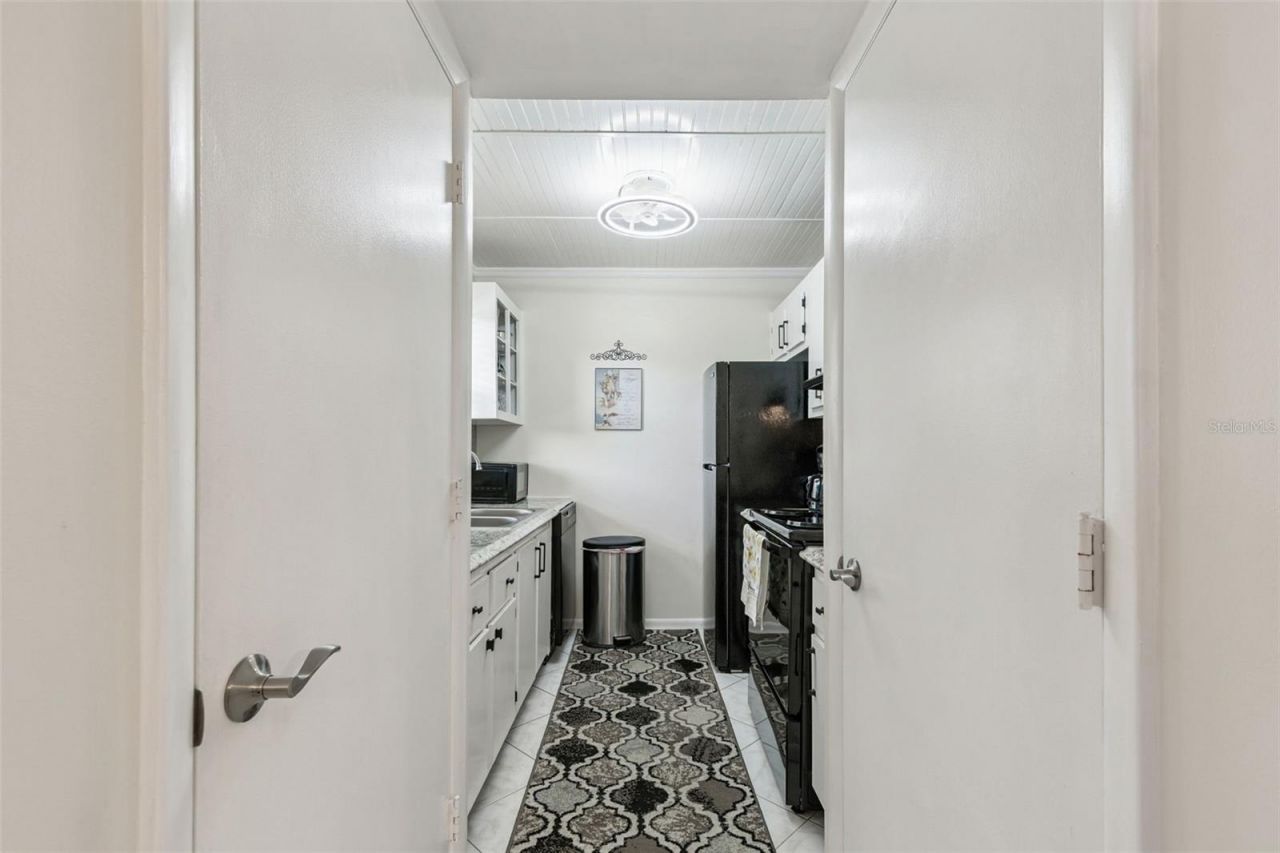 2750 E Bay Drive, Unit 12B, Largo, FL 33771 Photo