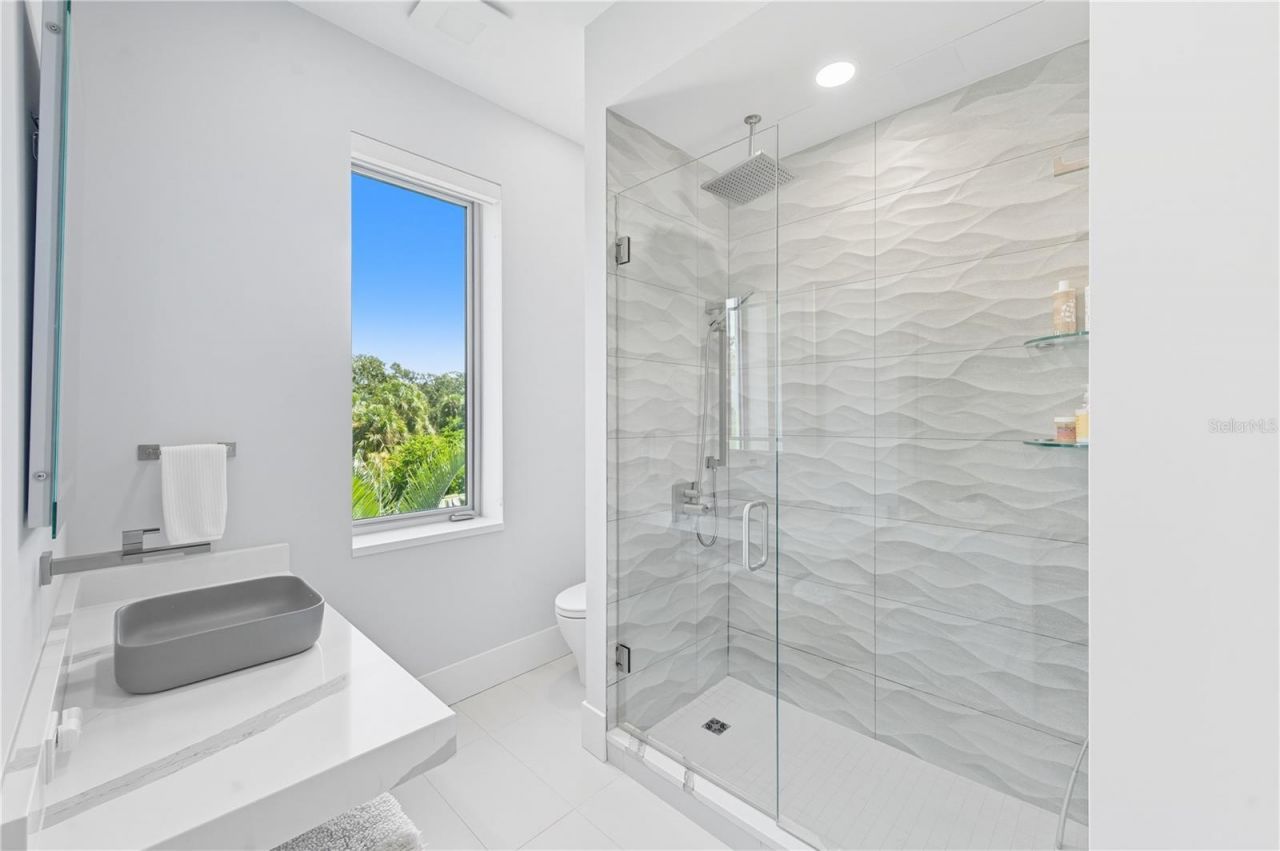 3315 Bay Shore Road, Sarasota, FL 34234 Photo