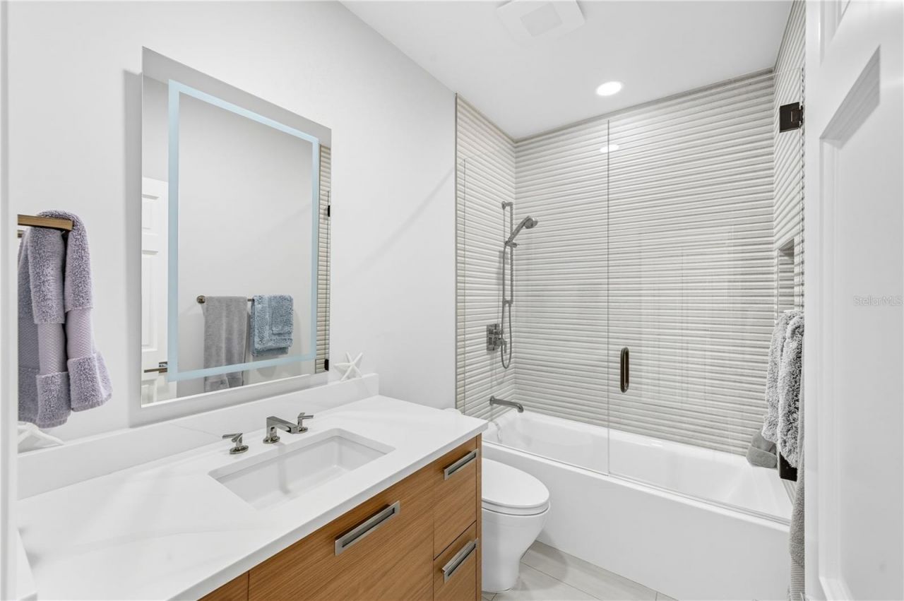 3315 Bay Shore Road, Sarasota, FL 34234 Photo