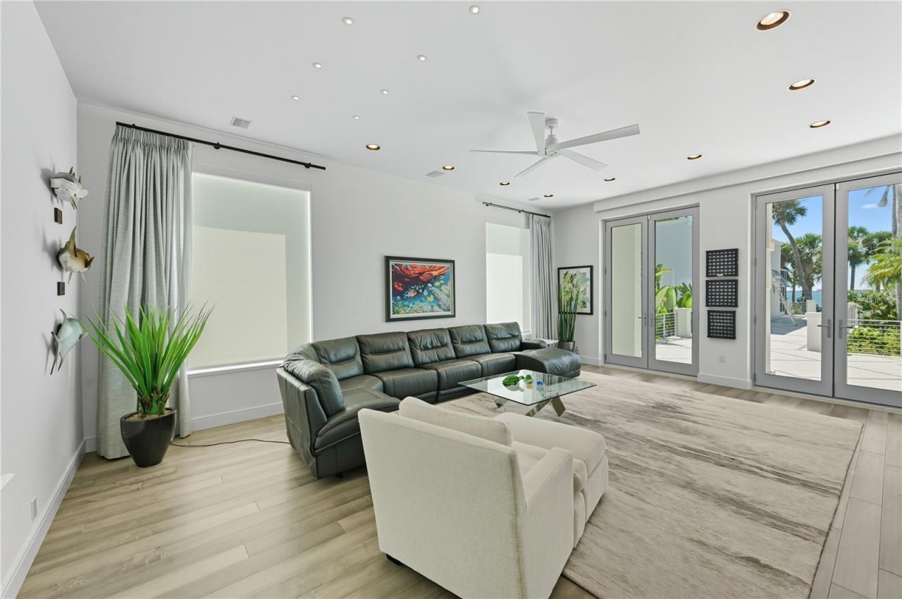 3315 Bay Shore Road, Sarasota, FL 34234 Photo