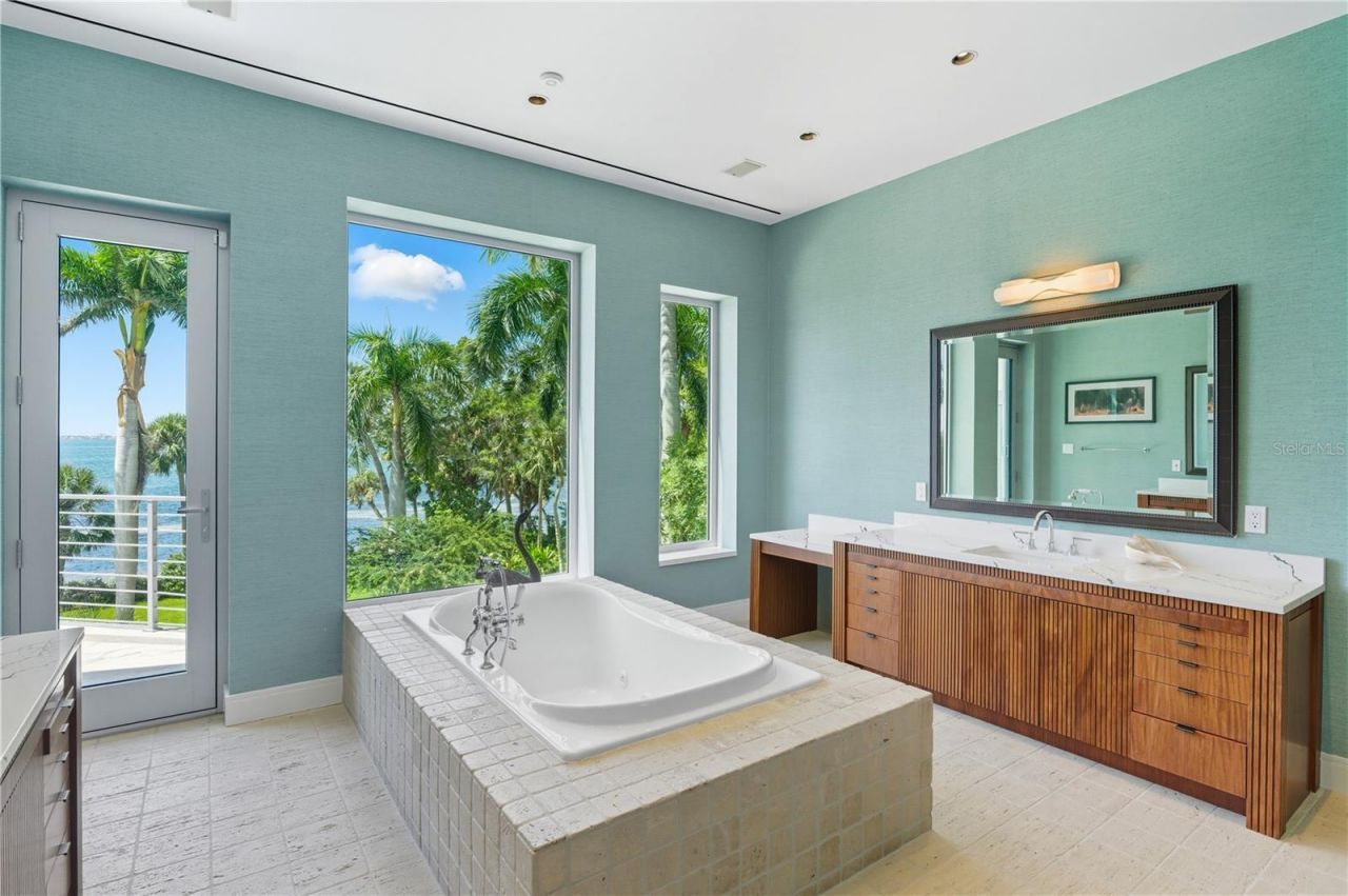 3315 Bay Shore Road, Sarasota, FL 34234 Photo