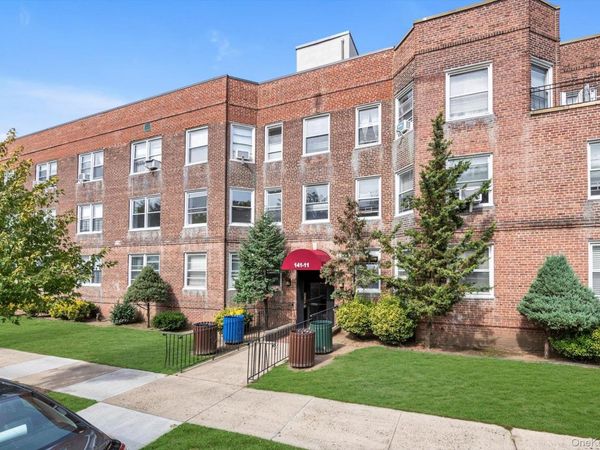 141-11 78th Rd, Unit 2-A, Flushing, NY 11367