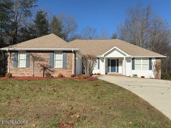 14 Brooks Lane, Crossville, TN 38558
