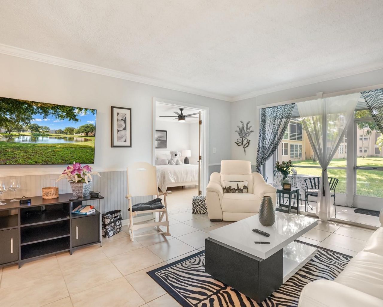 9281 Sunrise Lakes Boulevard, Unit 101, Sunrise, FL 33322 Photo