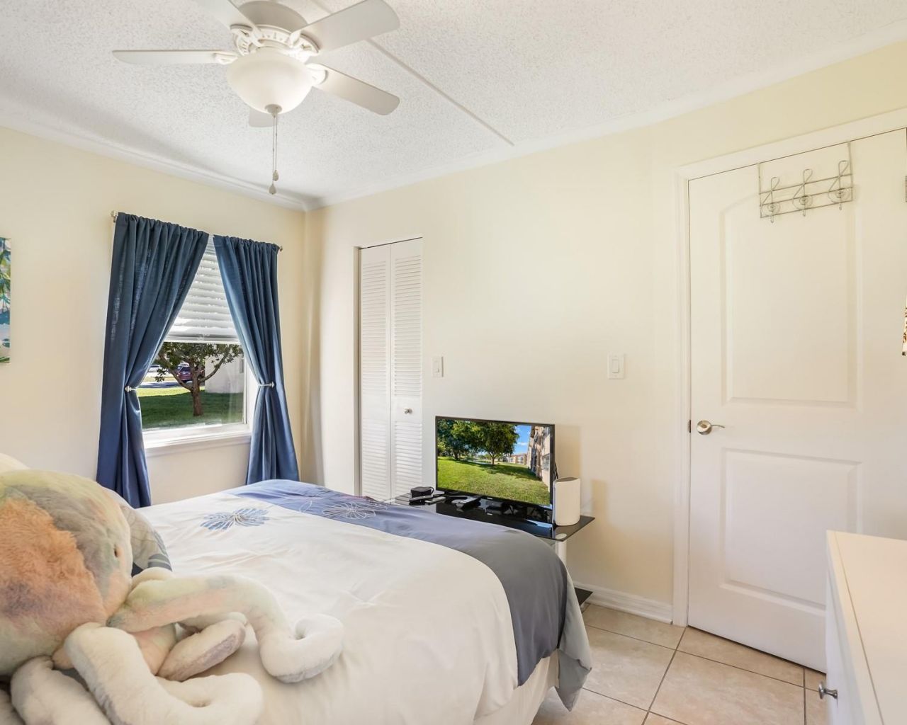 9281 Sunrise Lakes Boulevard, Unit 101, Sunrise, FL 33322 Photo