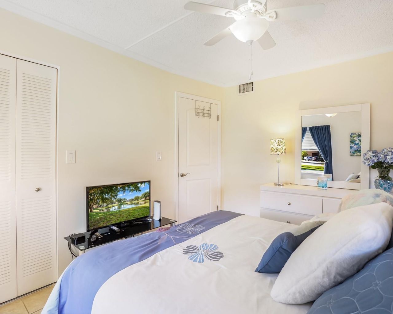 9281 Sunrise Lakes Boulevard, Unit 101, Sunrise, FL 33322 Photo