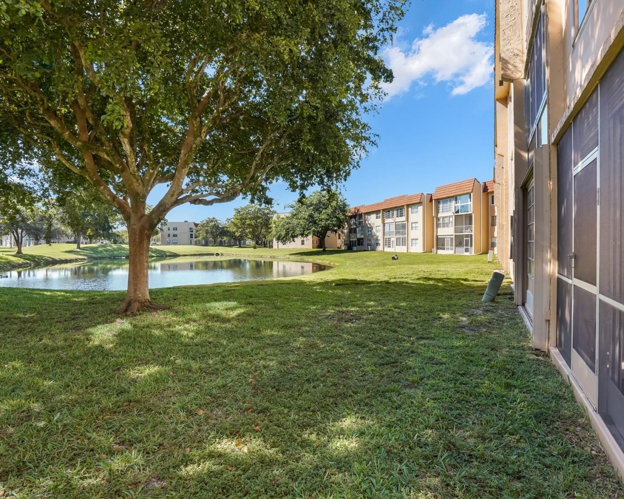 9281 Sunrise Lakes Boulevard, Unit 101, Sunrise, FL 33322 Photo