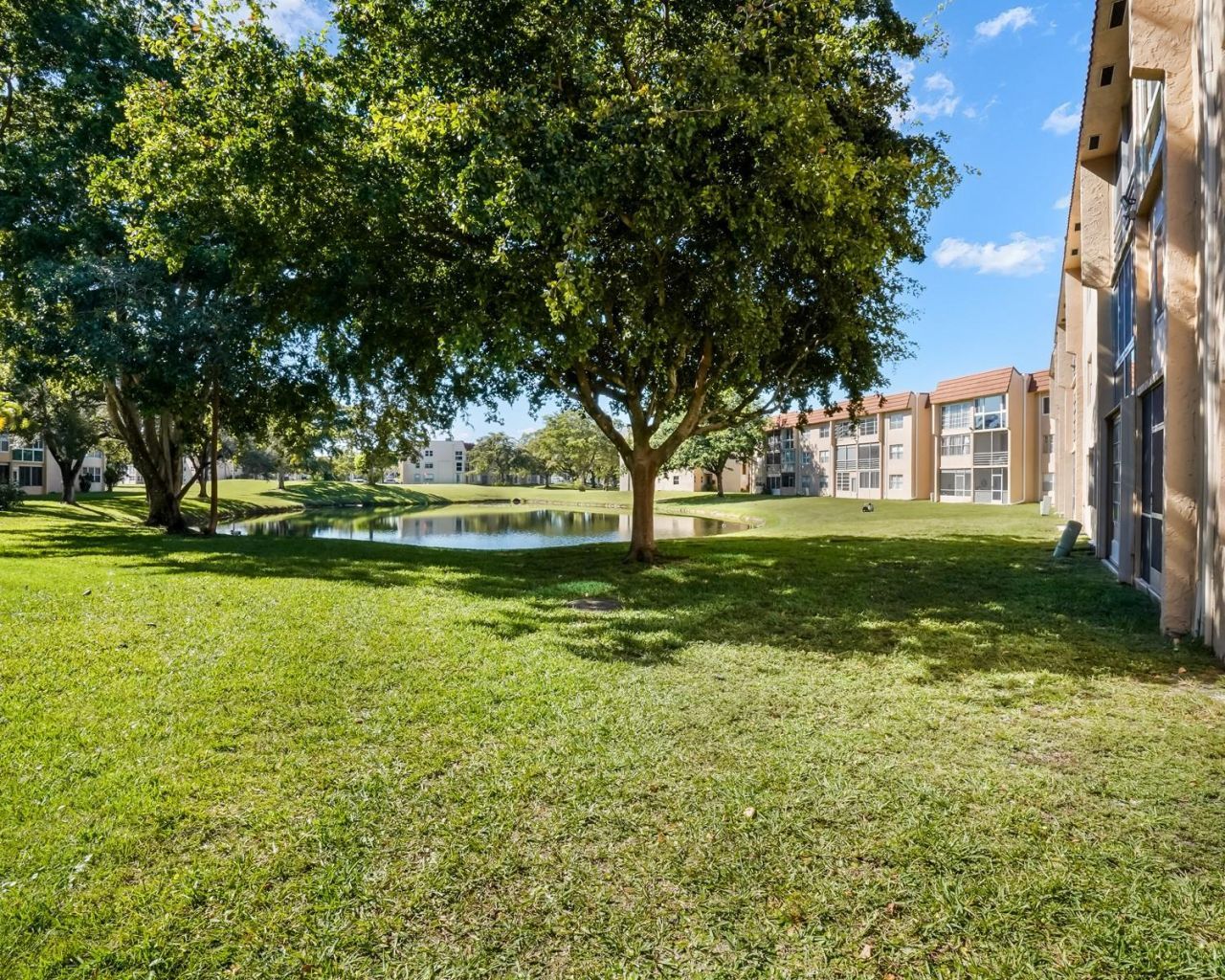 9281 Sunrise Lakes Boulevard, Unit 101, Sunrise, FL 33322 Photo