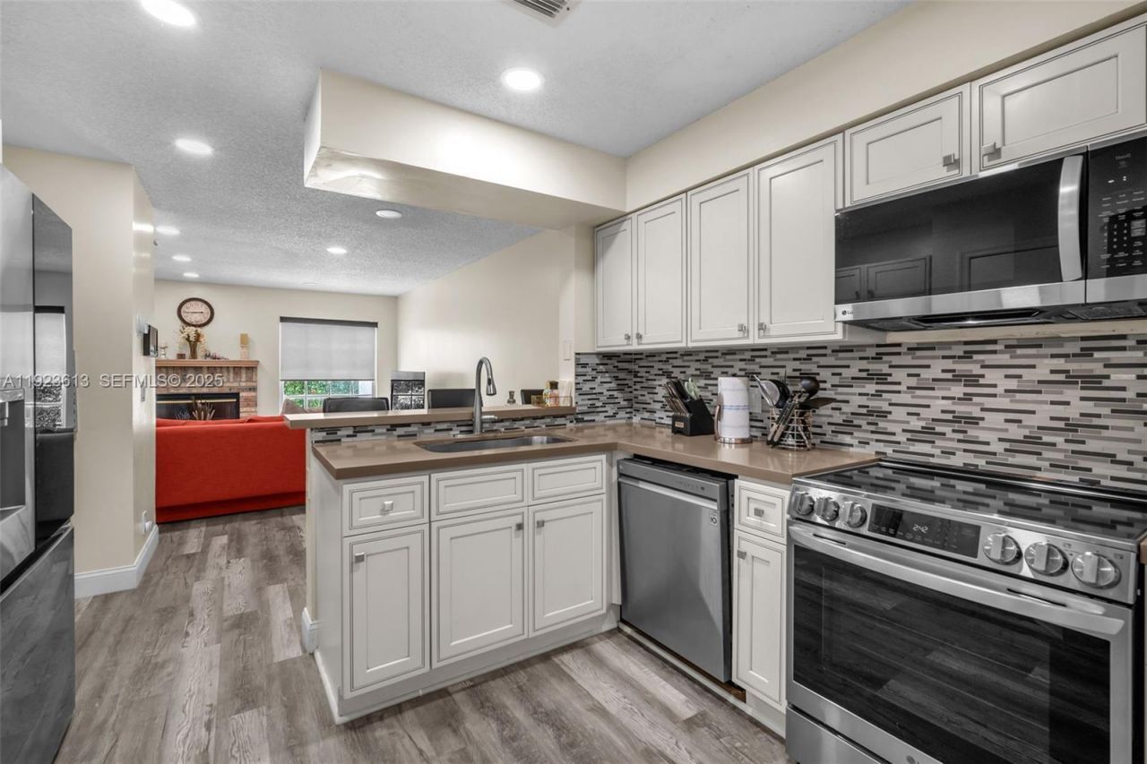 11664 NW 19th Dr, Unit 11664, Coral Springs, FL 33071 Photo