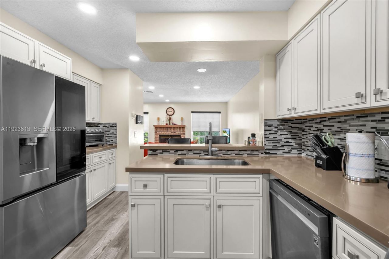 11664 NW 19th Dr, Unit 11664, Coral Springs, FL 33071 Photo