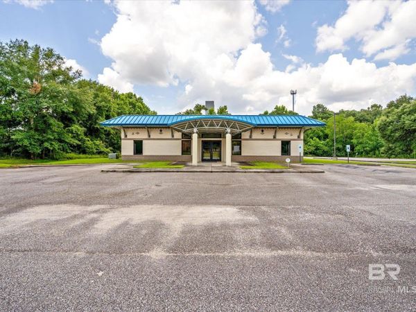 500 Broadcast Drive, Mobile, AL 00000