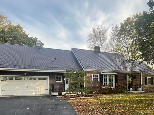 101 W Mill Road, Sheffield, IL 61361