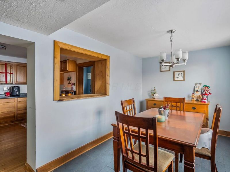 61 N Marsh Street, La Rue, OH 43332 Photo 5