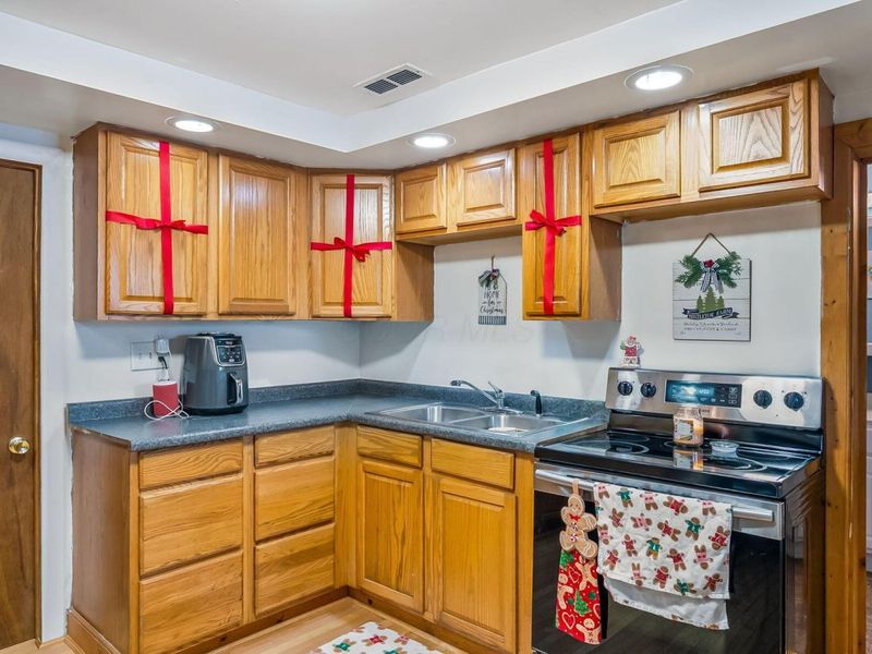 61 N Marsh Street, La Rue, OH 43332 Photo 7