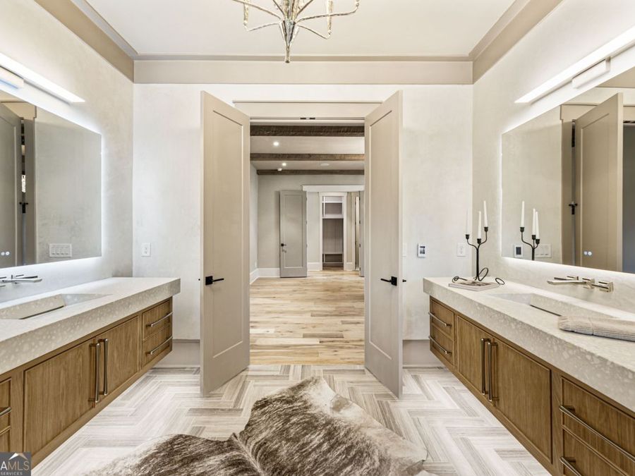 Property Image 105