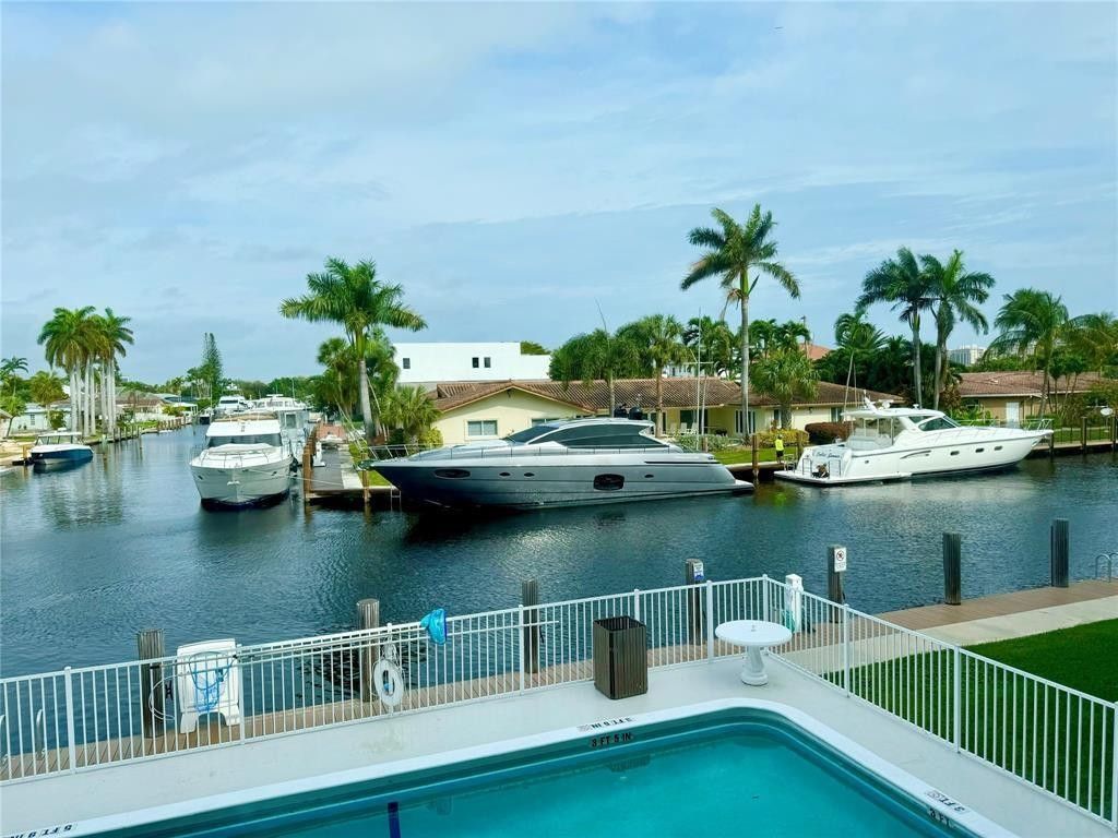 3111 NE 51st Street, Unit 201C, Fort Lauderdale, FL 33308 Photo