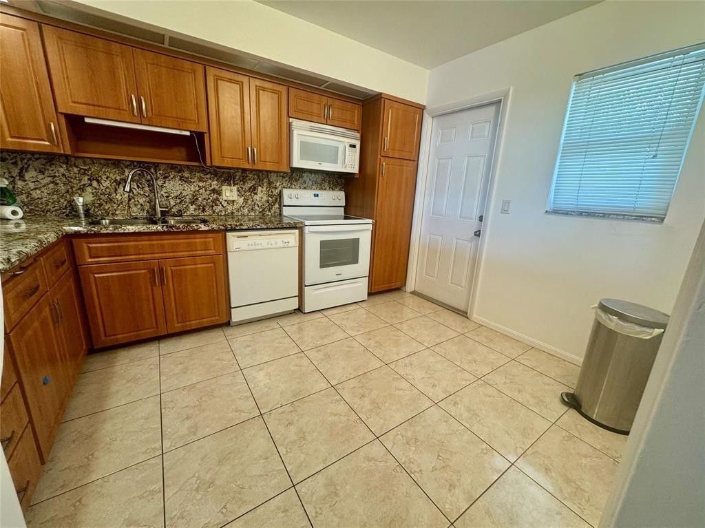 3111 NE 51st Street, Unit 201c, Fort Lauderdale, FL 33308 Photo