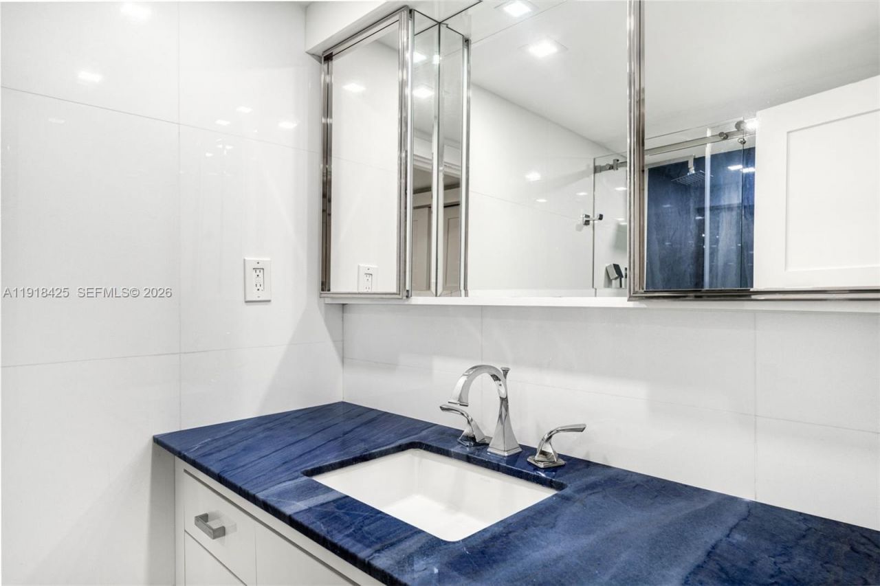 5225 Collins Ave, Unit 603, Miami Beach, FL 33140 Photo