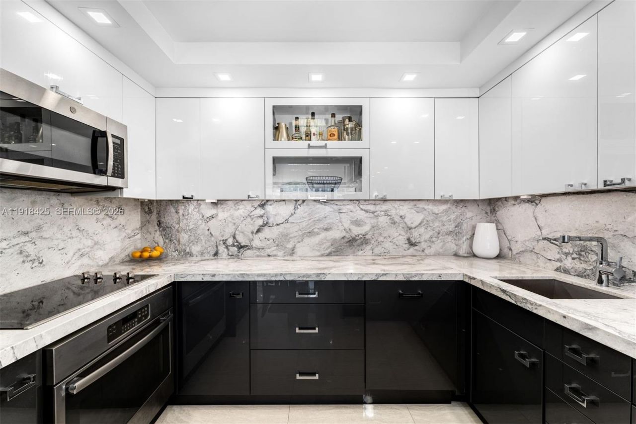 5225 Collins Ave, Unit 603, Miami Beach, FL 33140 Photo