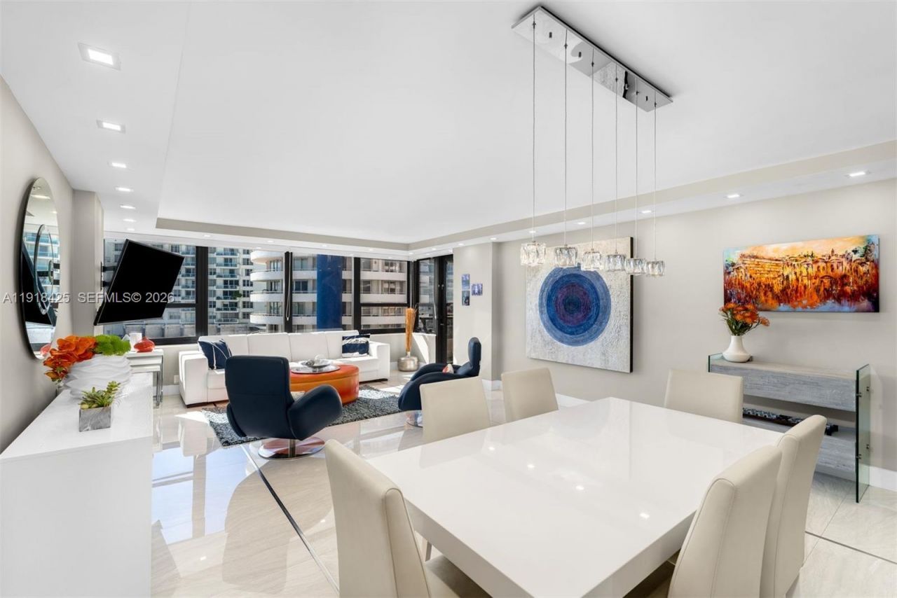 5225 Collins Ave, Unit 603, Miami Beach, FL 33140 Photo