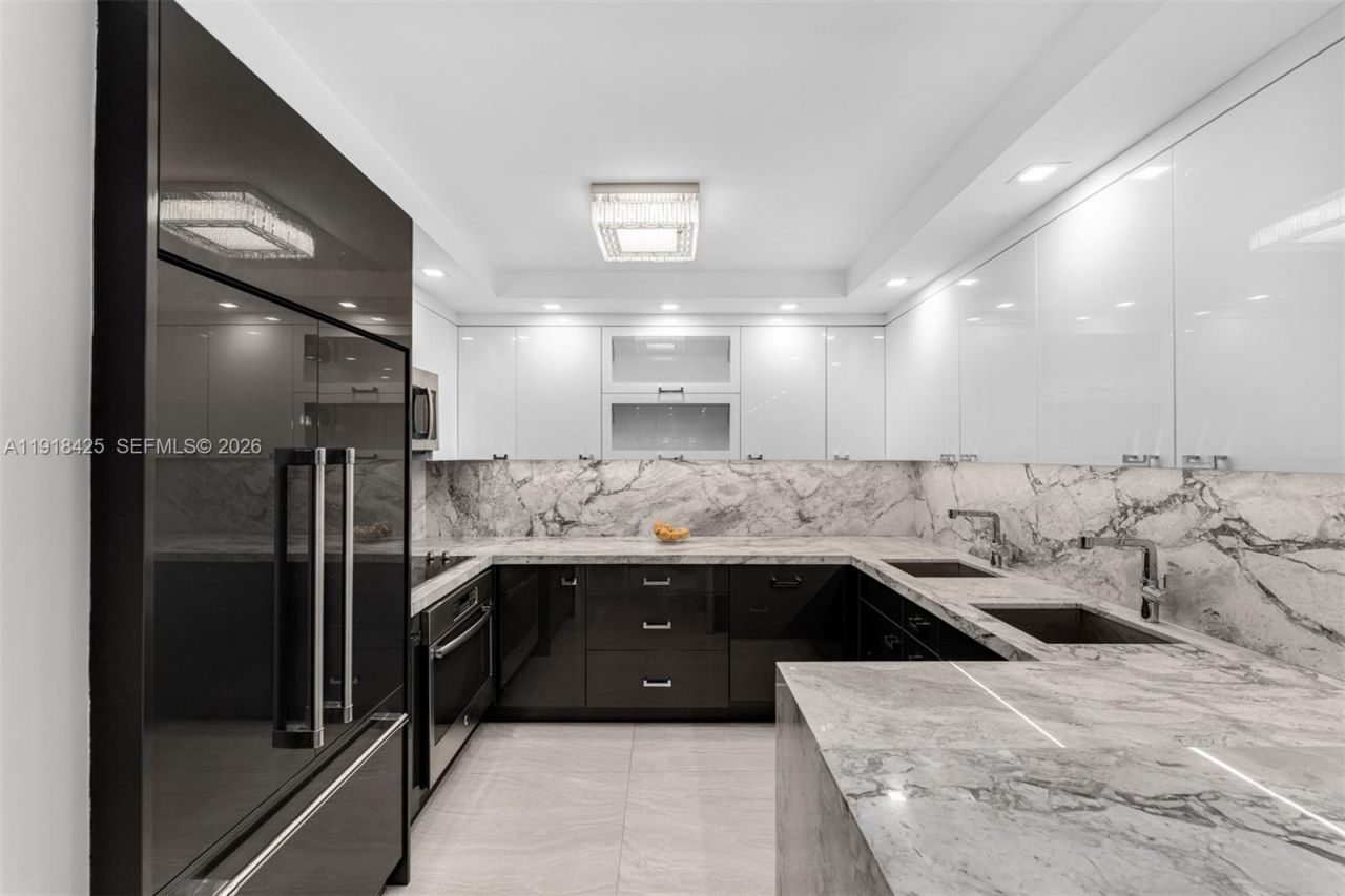 5225 Collins Ave, Unit 603, Miami Beach, FL 33140 Photo