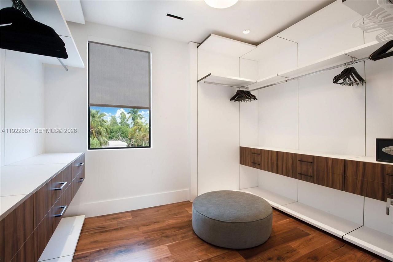 7501 Coquina Dr, North Bay Village, FL 33141 Photo