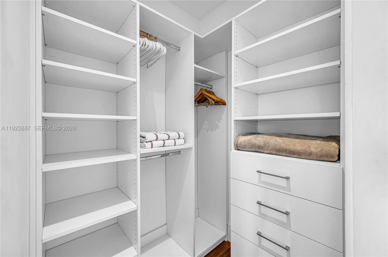 7501 Coquina Dr, North Bay Village, FL 33141 Photo