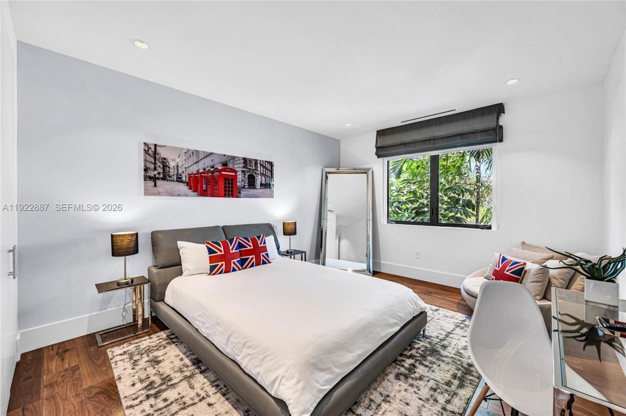 7501 Coquina Dr, North Bay Village, FL 33141 Photo