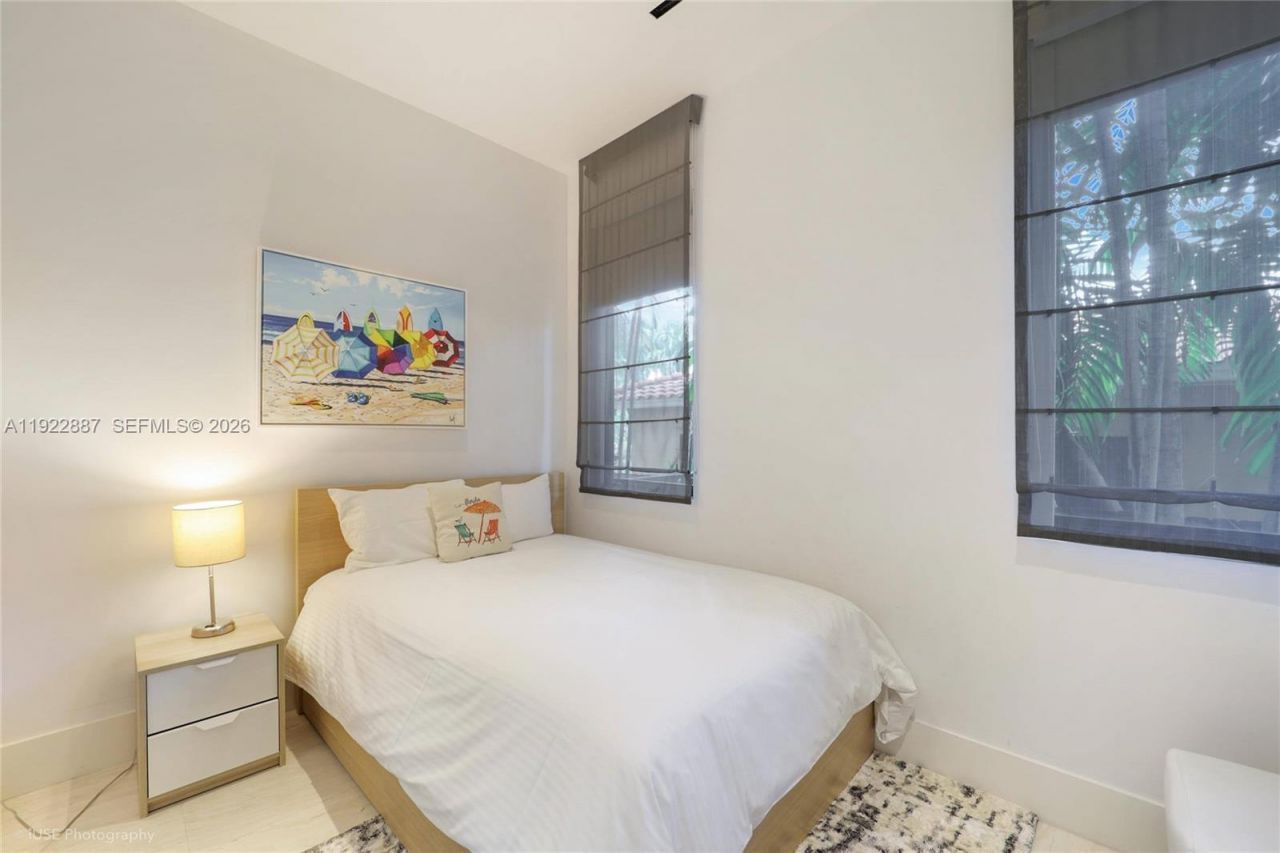 7501 Coquina Dr, North Bay Village, FL 33141 Photo