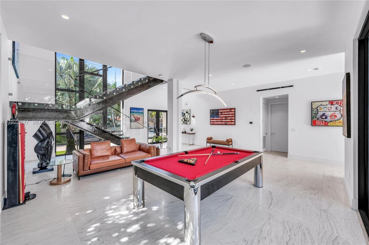 7501 Coquina Dr, North Bay Village, FL 33141 Photo