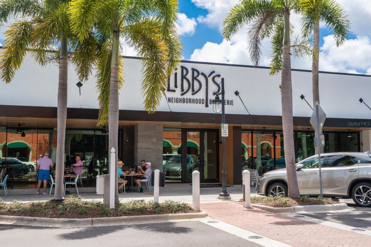 1542 Gulfview Drive, Sarasota, FL 34236 Photo