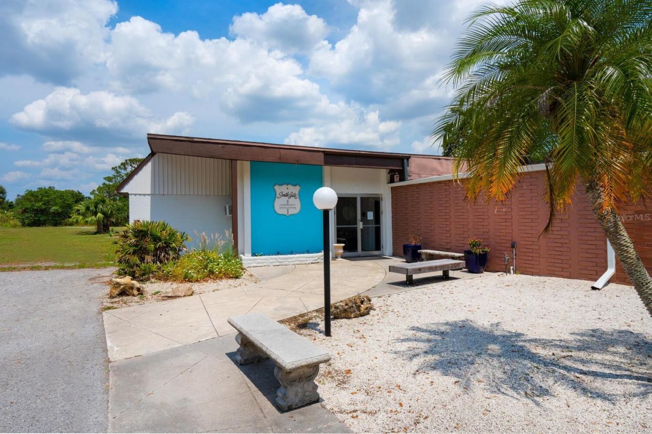 1542 Gulfview Drive, Sarasota, FL 34236 Photo