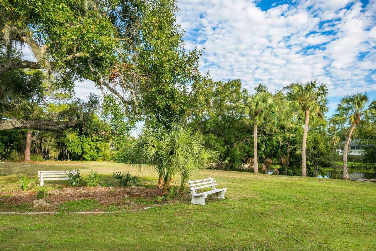 1542 Gulfview Drive, Sarasota, FL 34236 Photo