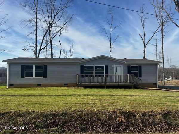 226 Community Drive, Madisonville, TN 37354