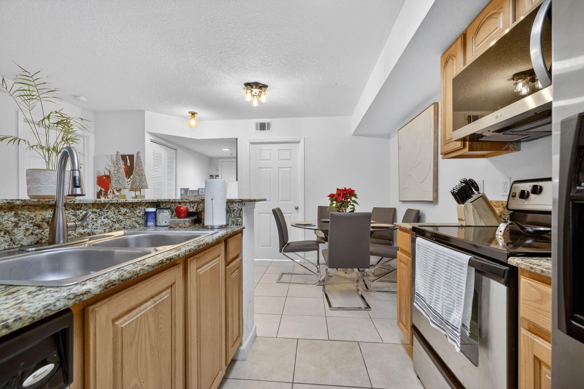 221 SW Palm Drive, Unit 104, Port Saint Lucie, FL 34986 Photo