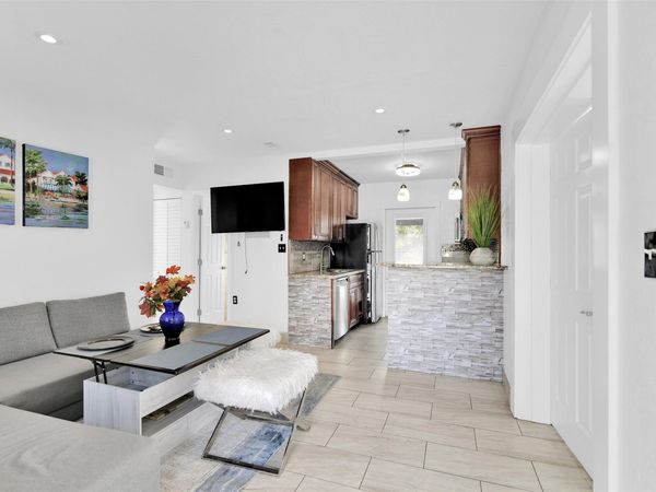 1814 NE 53rd Ct, Pompano Beach, FL 33064