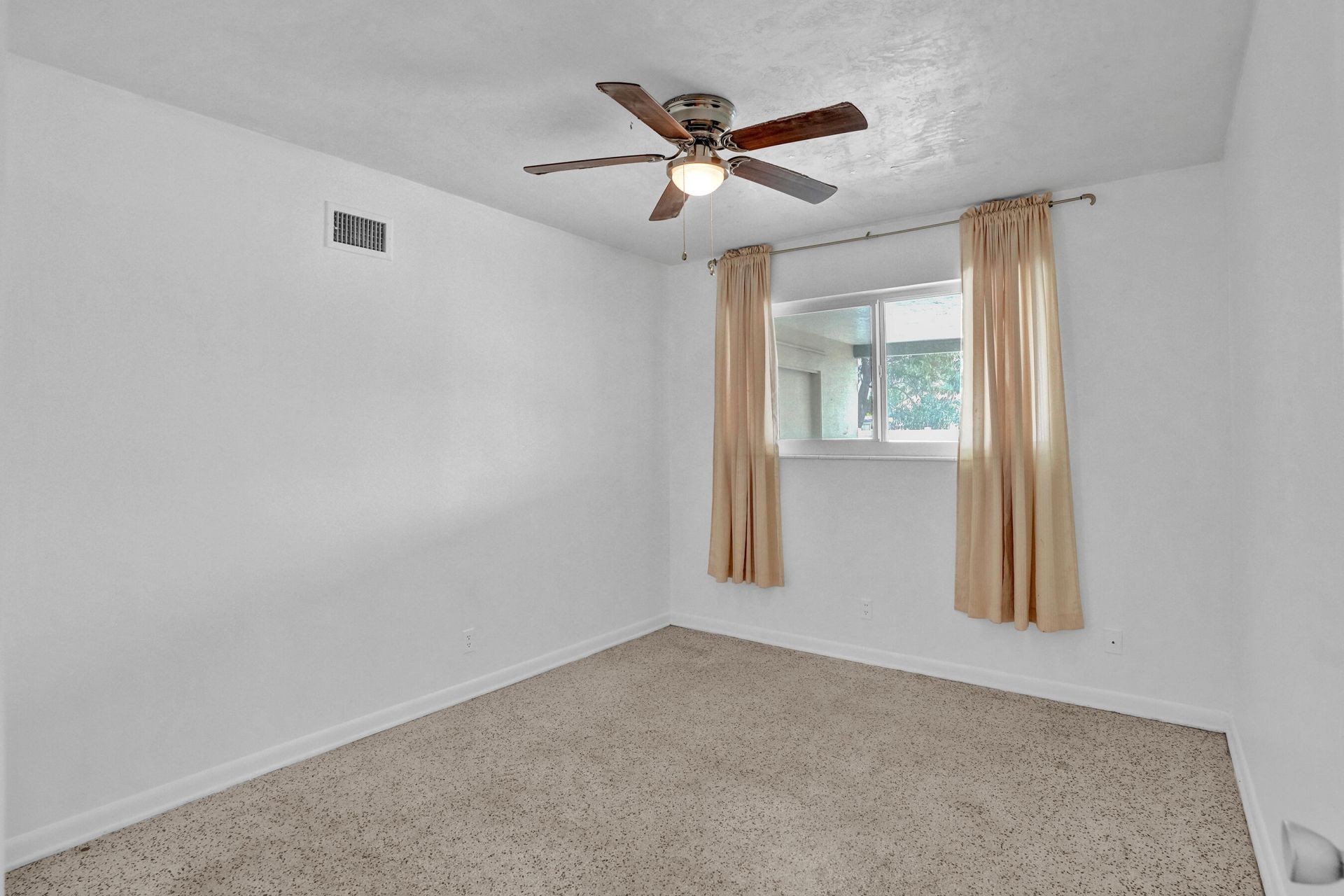 731 SW 71st Terrace, Pembroke Pines, FL 33023 Photo
