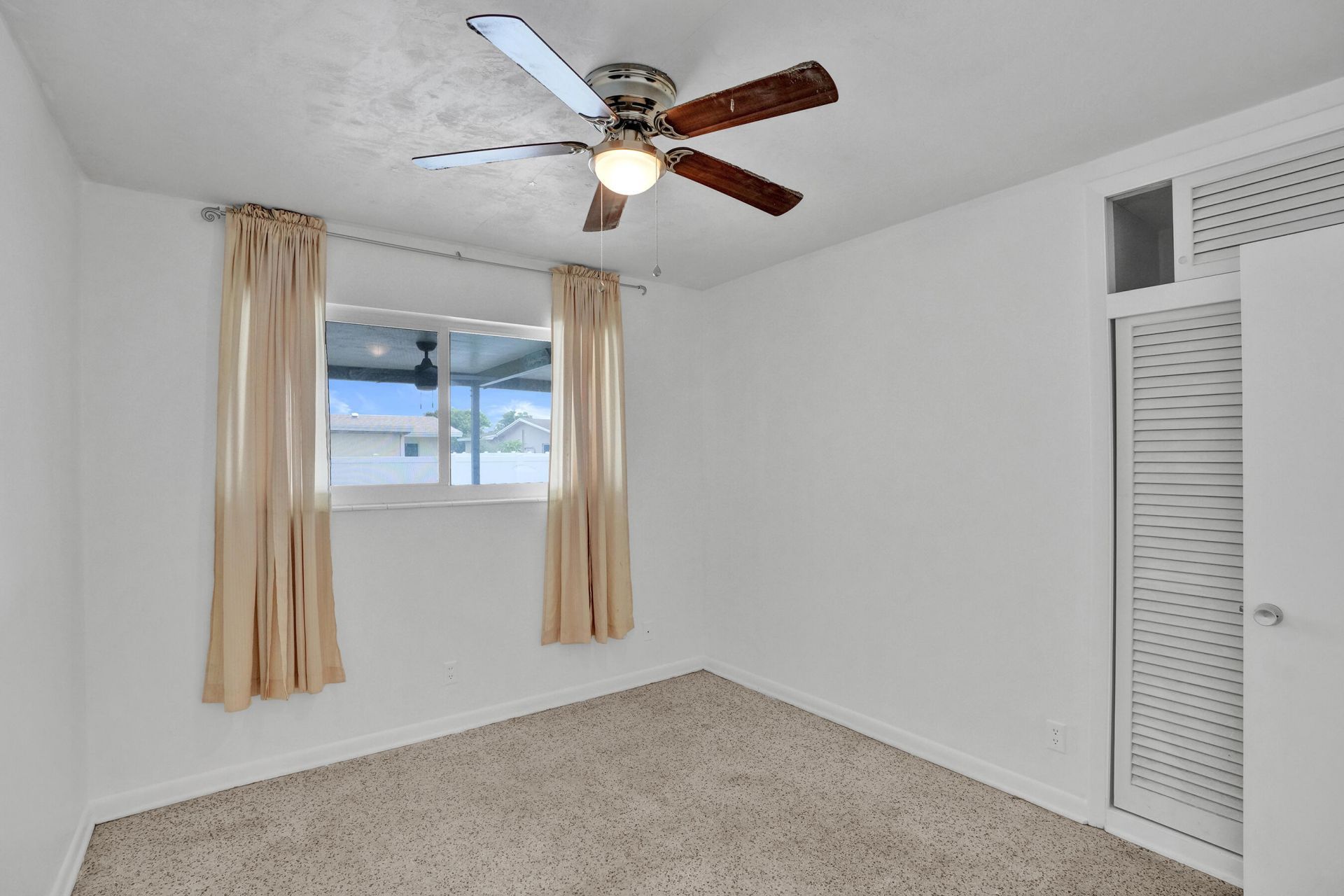 731 SW 71st Terrace, Pembroke Pines, FL 33023 Photo
