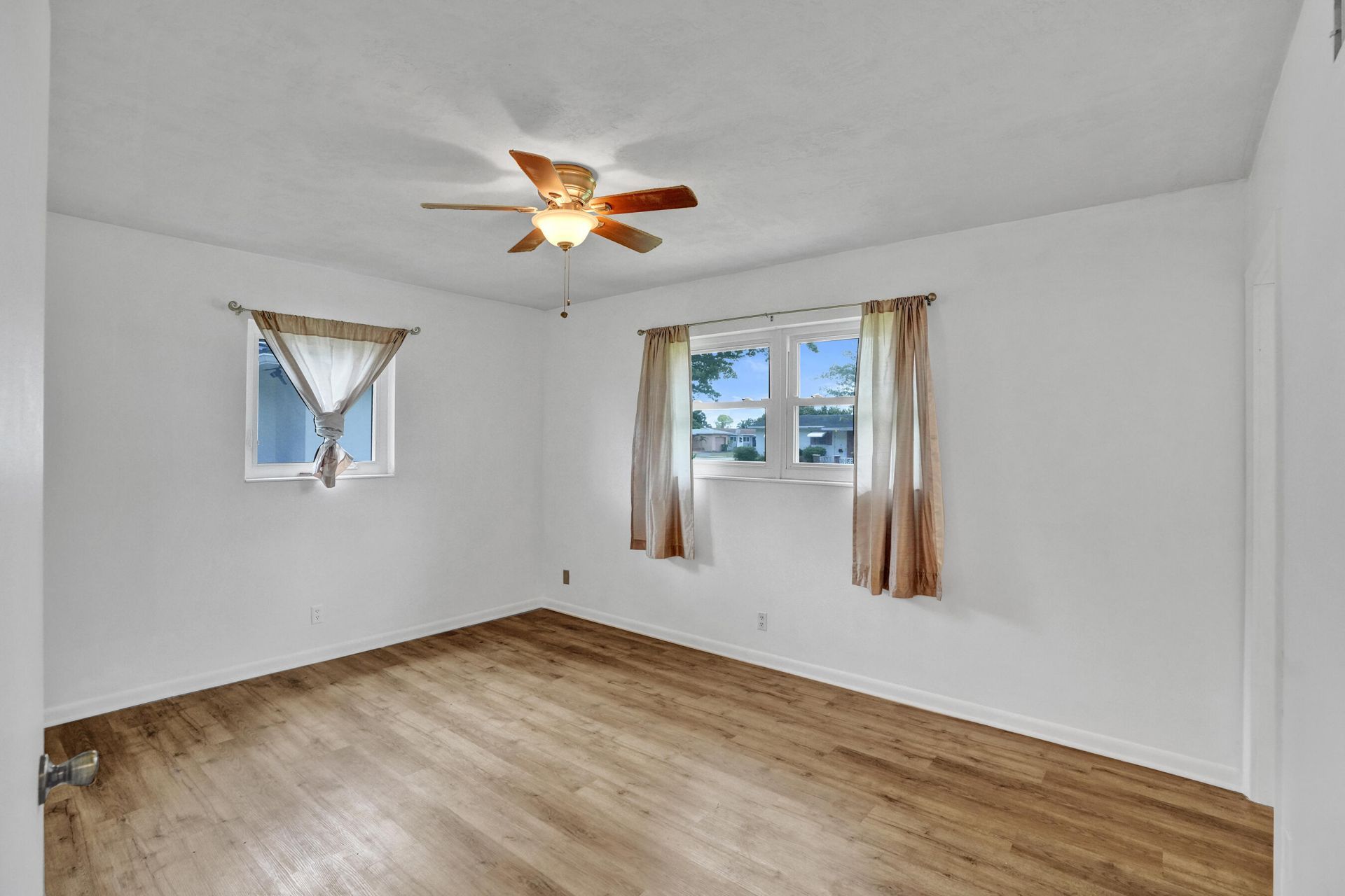 731 SW 71st Terrace, Pembroke Pines, FL 33023 Photo