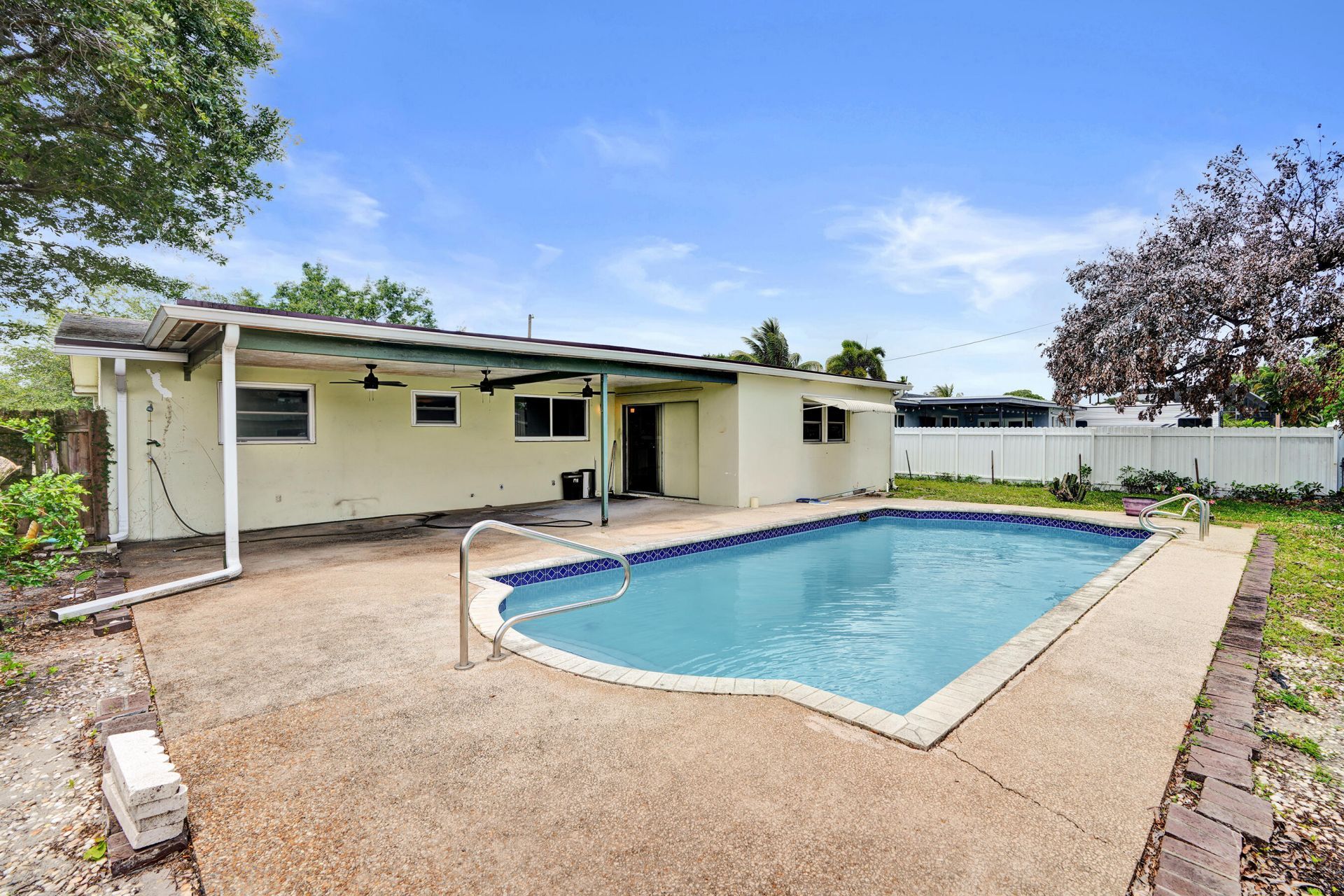 731 SW 71st Terrace, Pembroke Pines, FL 33023 Photo