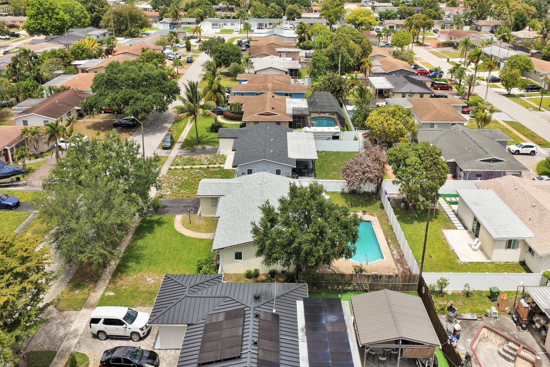 731 SW 71st Terrace, Pembroke Pines, FL 33023 Photo