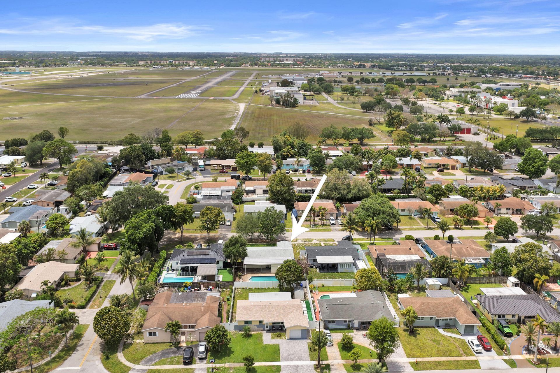 731 SW 71st Terrace, Pembroke Pines, FL 33023 Photo